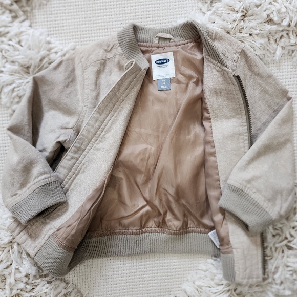 Gap 2T zipperes bomber jacket - Picture 4 of 6